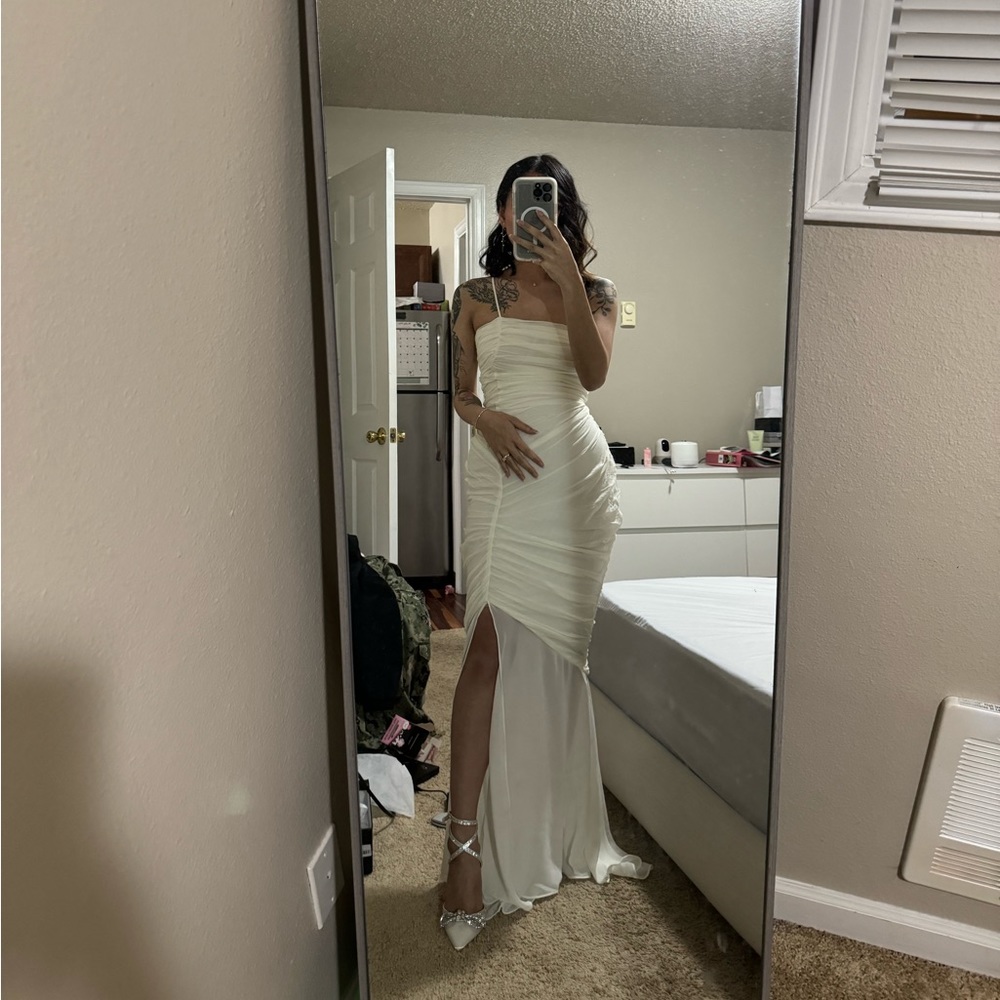 House of CB Pearla Dress - Picture 4 of 4